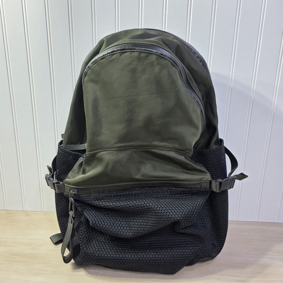 all hours lululemon backpack Lululemon All Hours Backpack Dark Olive Black Mesh Pocket Water Repellent‎